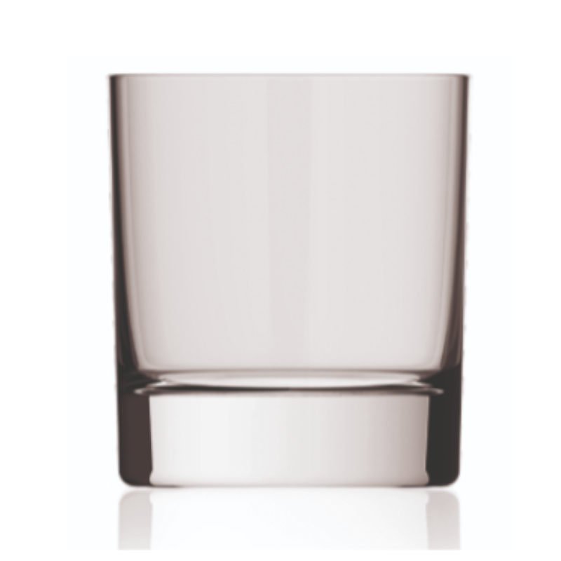 Das Bild zeigt ein Whiskyglas der Marke Rastal, auf weißem Hinterngrund.